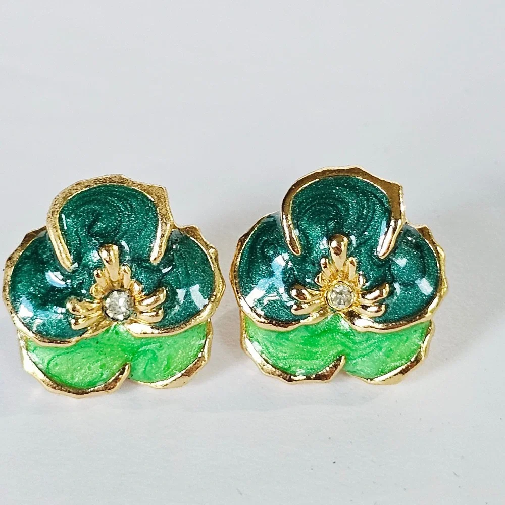 Vtg Pansy Flower‎ Stud Earrings Green Enamel Rhinestone Cottagecore Botanical